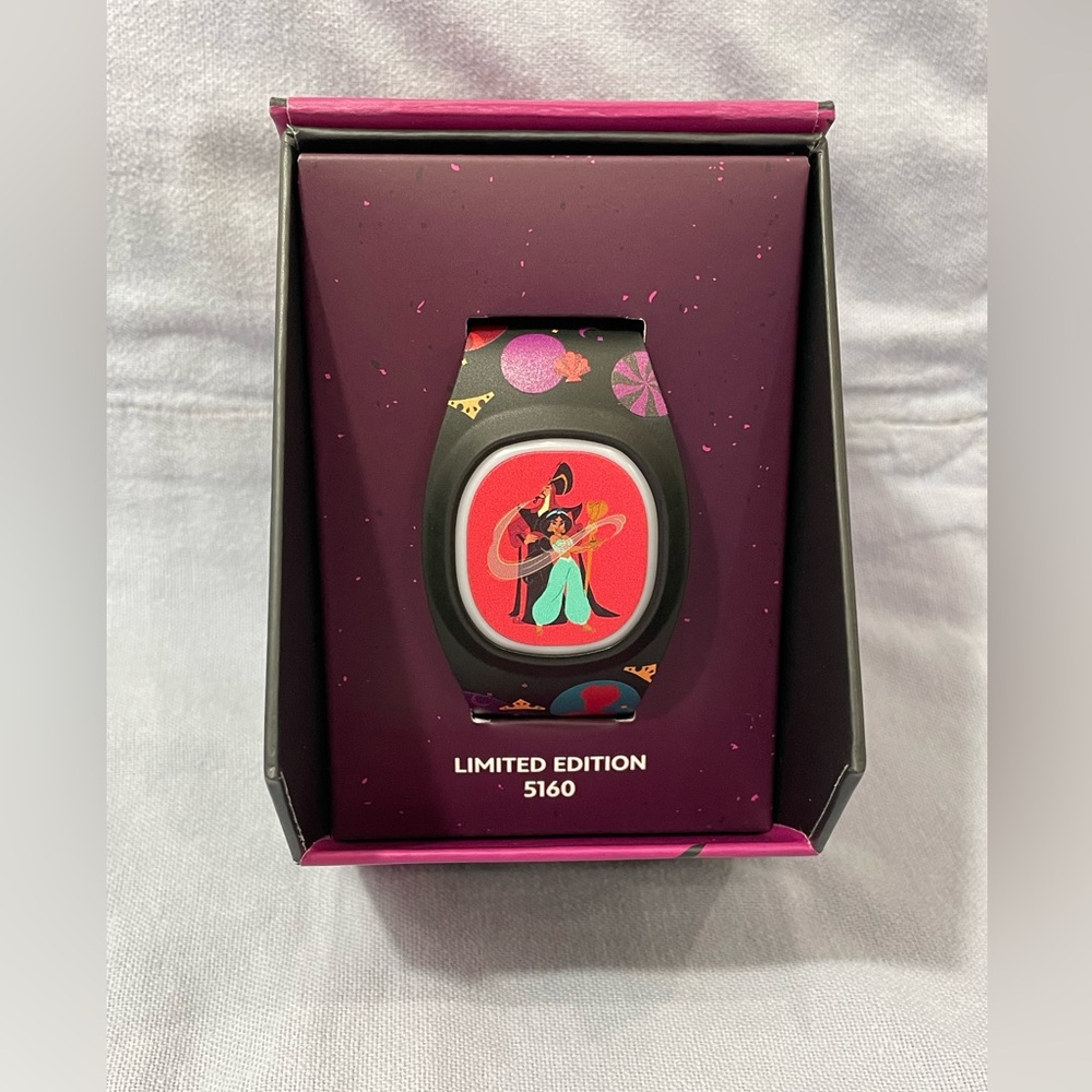 NEW Walt Disney Limited Edition MagicBand+ Plus - Aladdin - Jasmine & Jafar